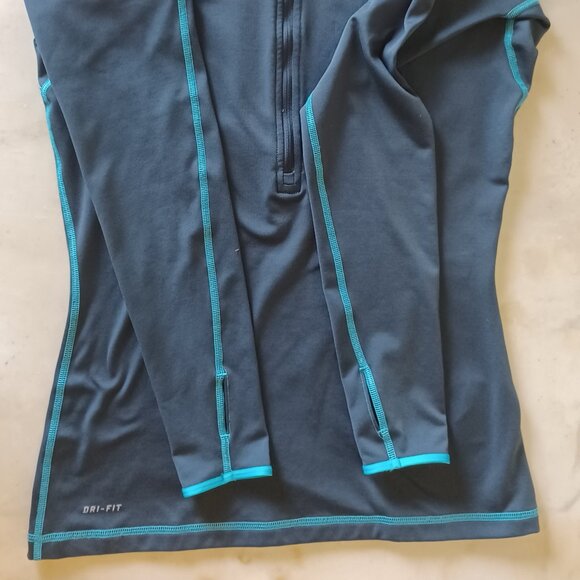 Nike Pro Women’s Medium Dri-Fit Running Top – Gray with Teal Accents - Picture 15 of 16